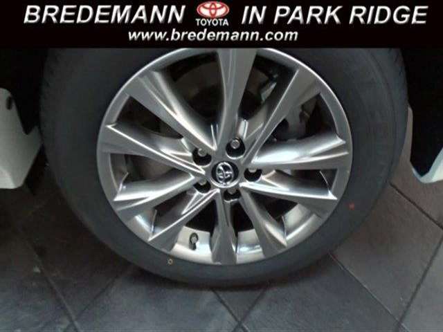 Toyota RAV4 2017 photo 6